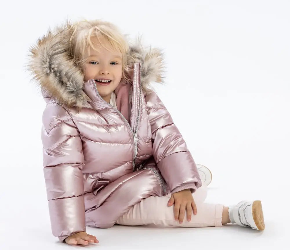 Girls’ winter jackets with a metallic sheen - a hit of the season for little elegant girls