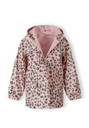 Girls rain jacket with hood light pink 1-6y featuring a stylish leopard print, lightweight water-resistant fabric, perfect for rainy days.