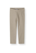 Beige ribbed kids leggings with a comfortable stretch design, suitable for everyday wear in children’s fashion.